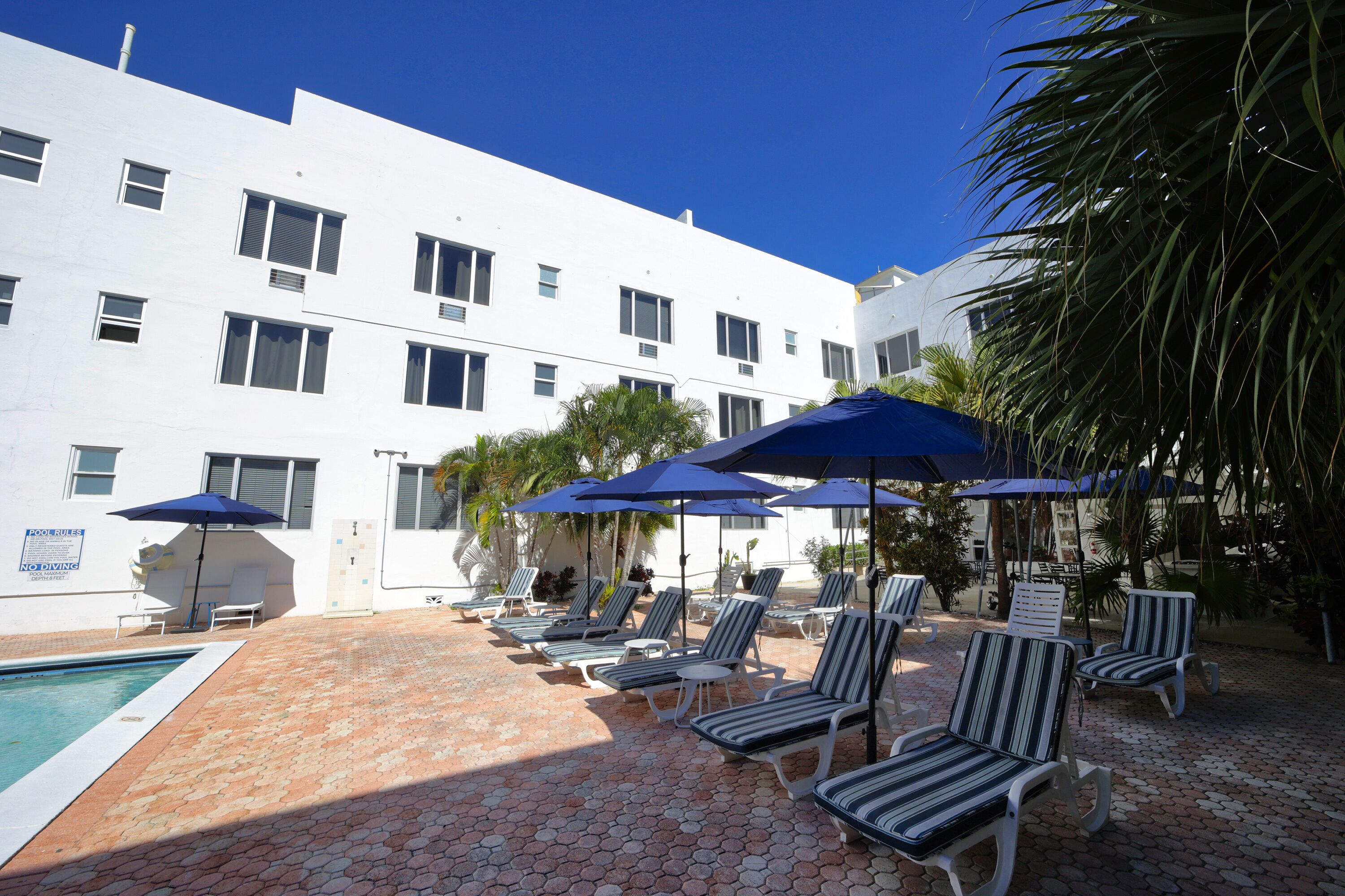 Foto - Tropics Hotel