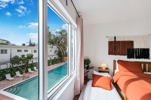 Colchones con efecto memoria y caja de seguridad en la habitación 