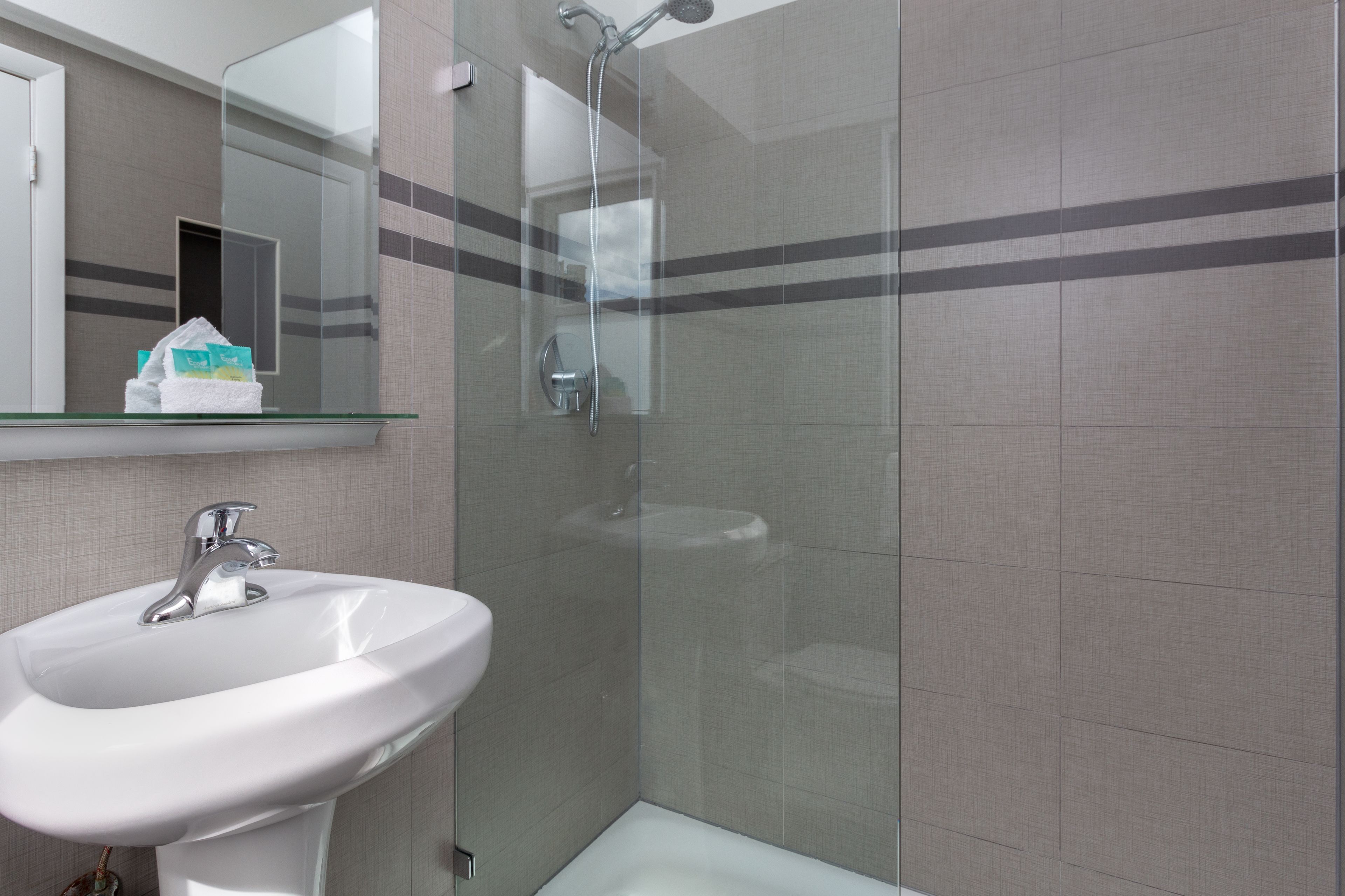 Photo - Tropics Hotel Miami Beach