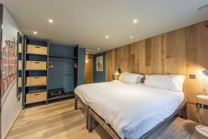 Standard-Doppel- oder -Zweibettzimmer