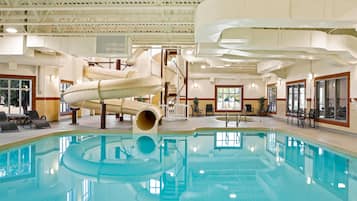 Una piscina techada