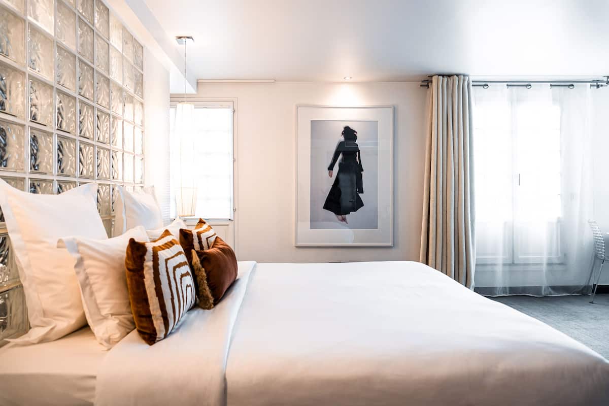 Suite | 1 chambre, minibar, coffres-forts dans les chambres, bureau