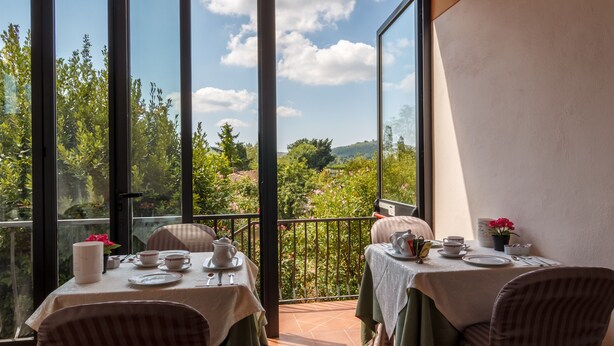 Daily buffet breakfast for a fee - Le Volpaie (San Gimignano)