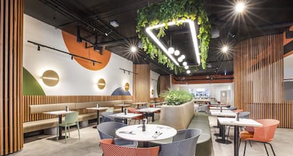 Holiday Inn Dandenong by IHG