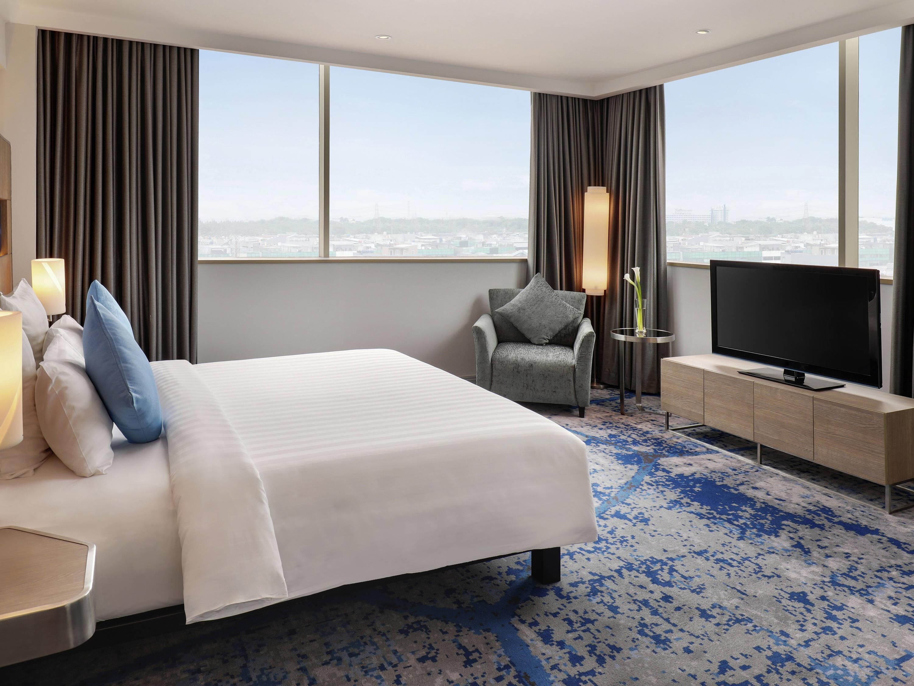 1 bedroom, minibar, in-room safe, desk