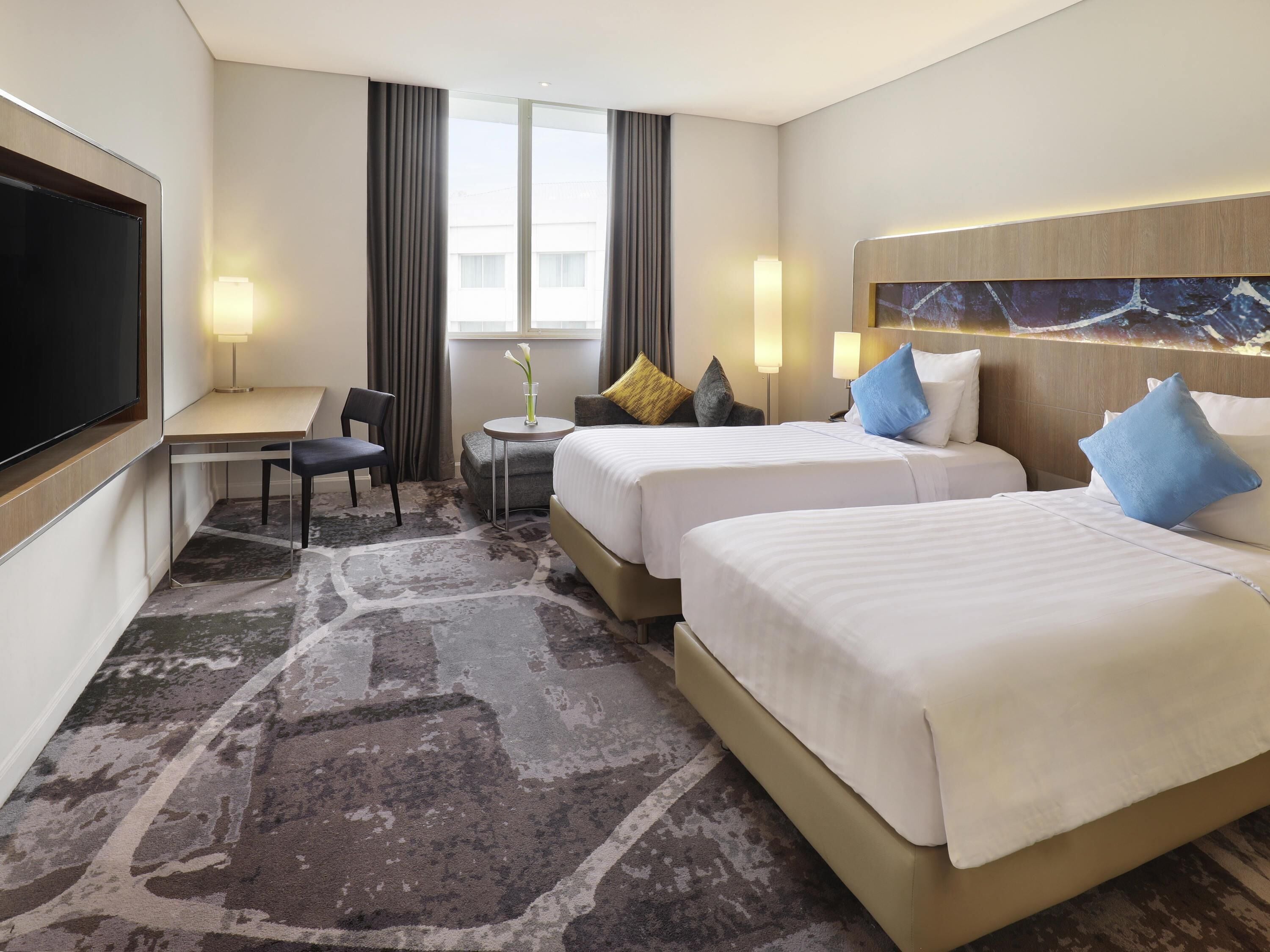 Phòng Deluxe, 2 giường đơn (Premier Floor) | 1 phòng ngủ, minibar, két bảo mật tại phòng, bàn 