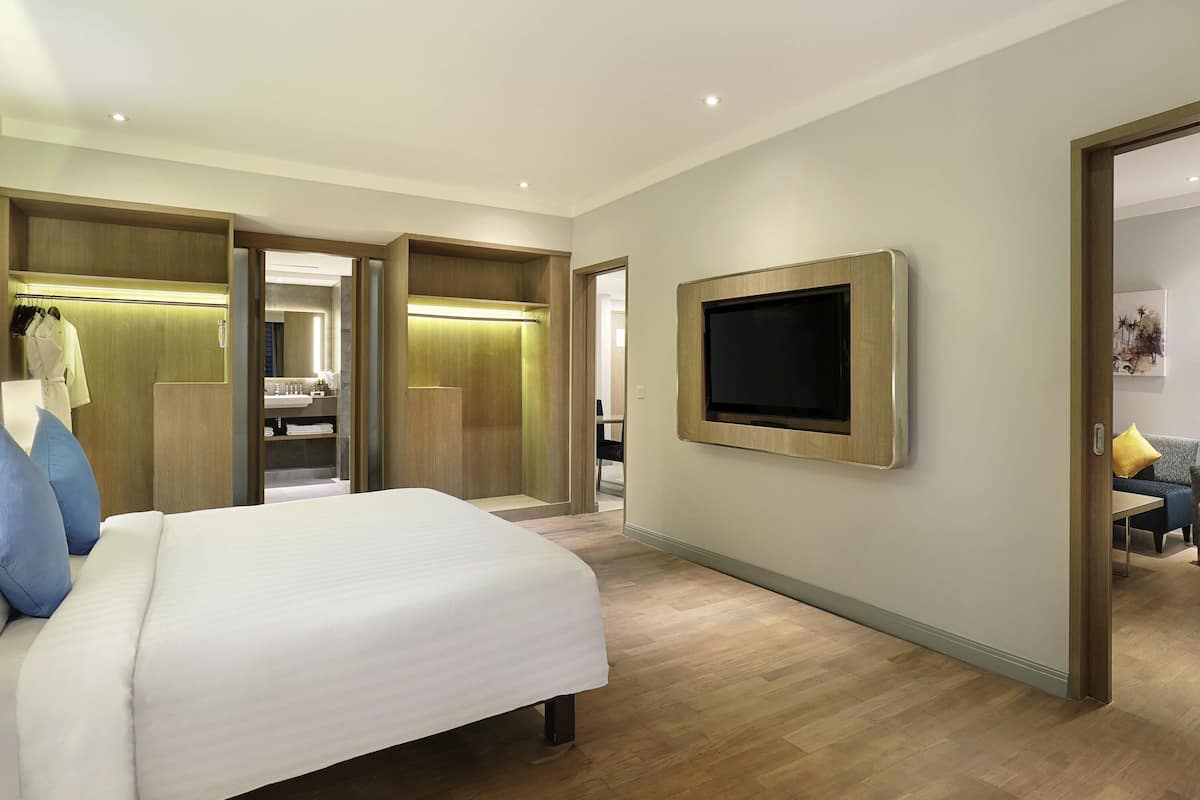 Deluxe-Suite, 1 King-Bett | 1 Schlafzimmer, Minibar, Zimmersafe, Schreibtisch