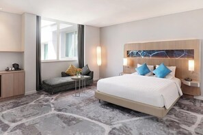 1 bedroom, minibar, in-room safe, desk