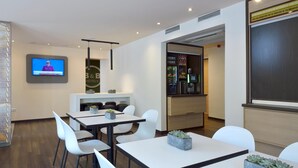Dining - B&B Hotel Düsseldorf-ratingen (Ratingen)