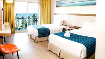 Standard Room | In-room safe, desk, blackout drapes, soundproofing