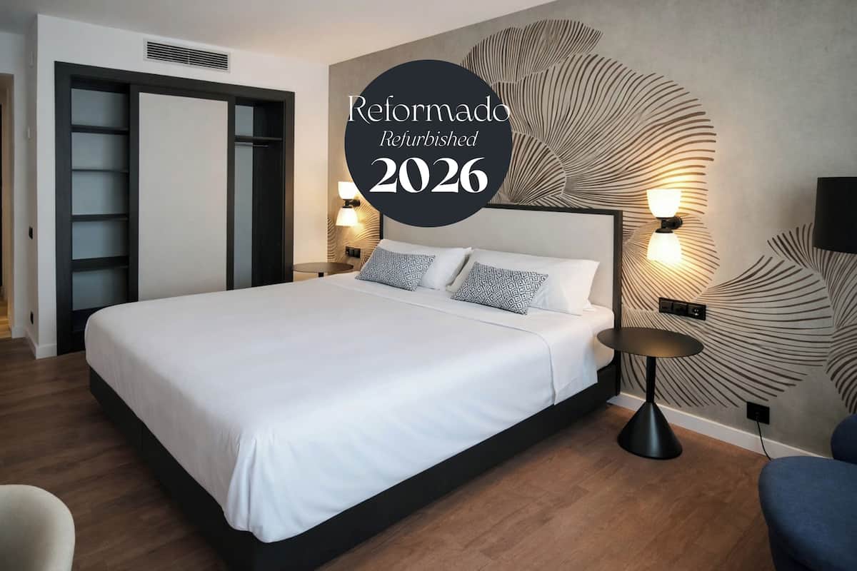 Minibar, in-room safe, desk, blackout curtains