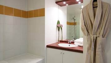 In-room safe, desk, soundproofing, free cribs/infant beds