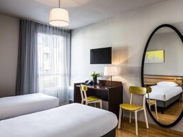 In-room safe, desk, soundproofing, free cribs/infant beds