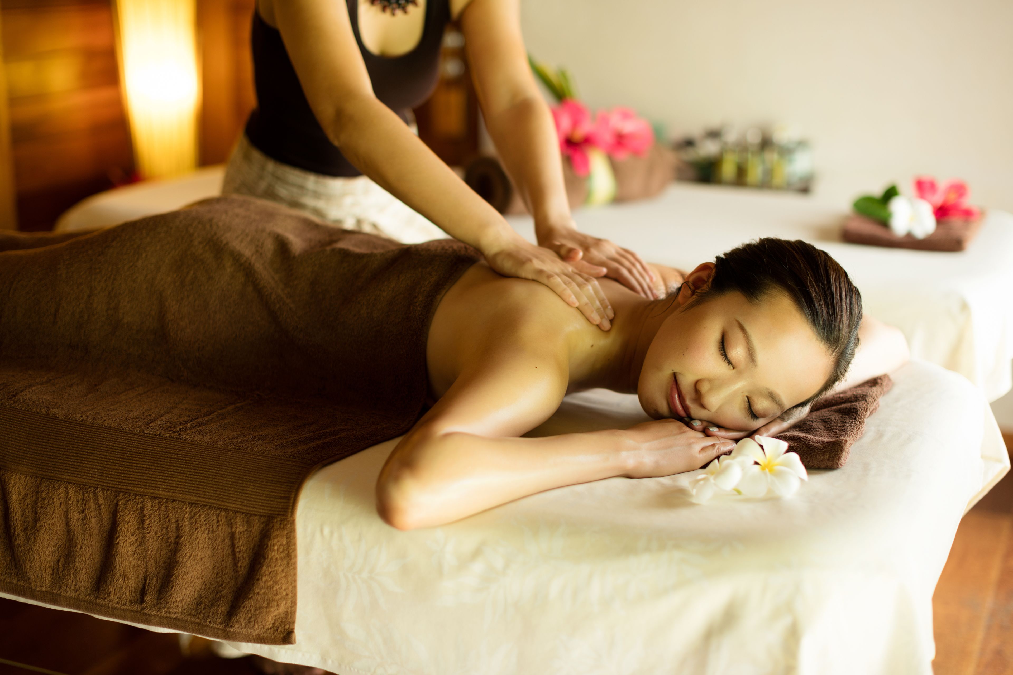 Body treatments, aromatherapy, hot stone massages, beach massages