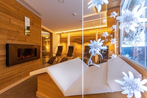 Body treatments, Ayurvedic treatments, massage/treatment rooms, massages