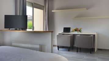Select Comfort beds, minibar, in-room safe, desk