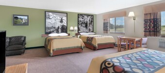 Super 8 by Wyndham Winner SD