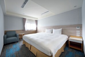 Elite Double Room | Premium bedding, down comforters, desk, blackout drapes - Ferrary Hotel (Taipei)