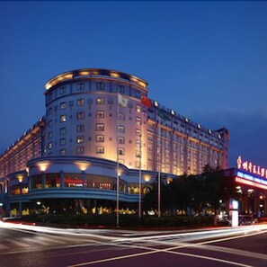 Fasade – kveld/natt