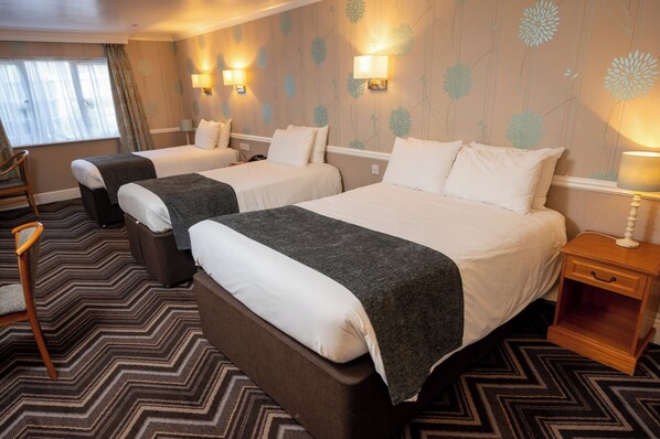 Perhehuone | Työpöytä, silitysrauta/-lauta, ilmainen Wi-Fi