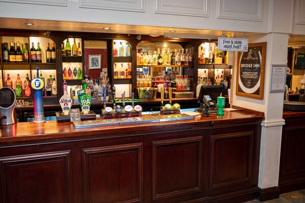 Bar (on property) - Bridge Inn by Greene King Inns (Bristol)