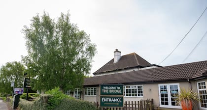 Bridge Inn by Greene King Inns