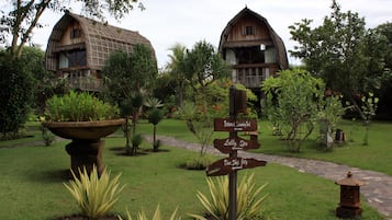 Lumbung Suite | Street view