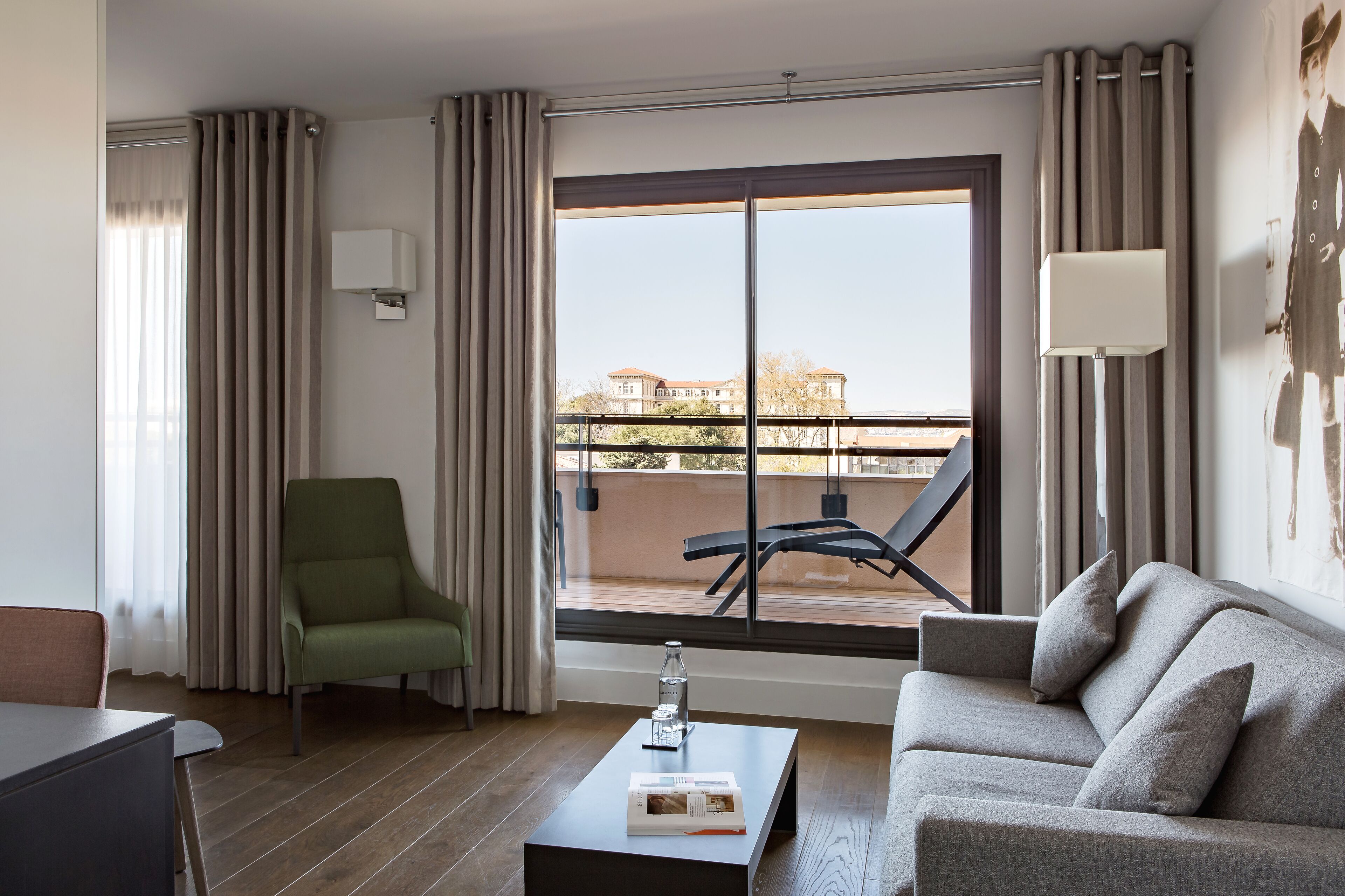 Photo - New Hotel of Marseille - Vieux Port