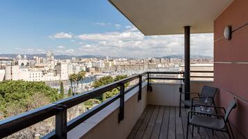 Superior Double Room, 1 Queen Bed, Terrace | Premium bedding, in-room safe, individually decorated, desk