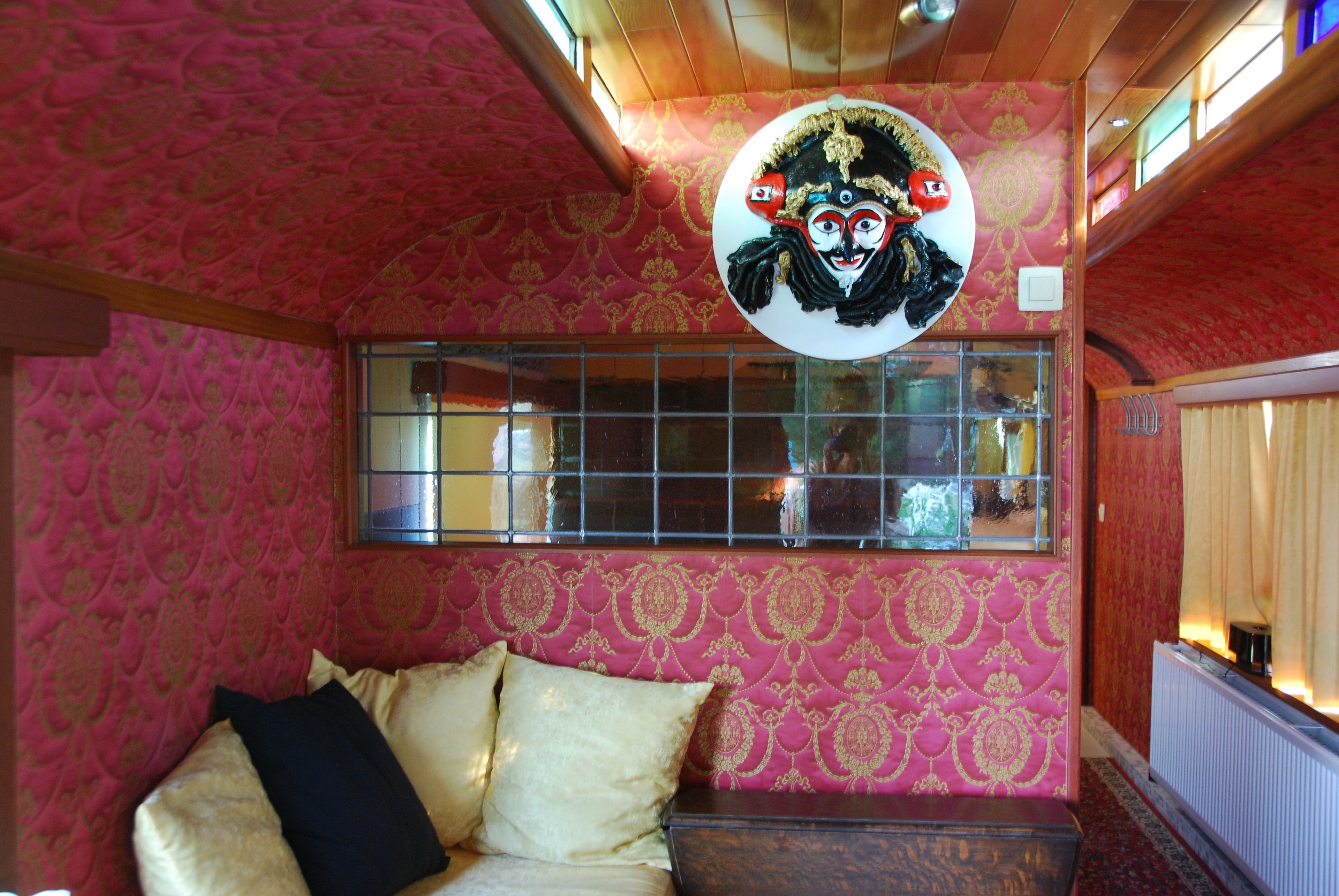 mobile home, hot tub | down duvets, pillow-top beds, minibar, in-room safe