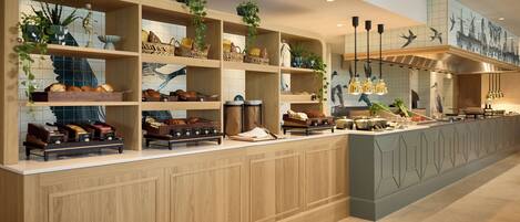 Dagelijks ontbijtbuffet (EUR 21.50 per persoon)