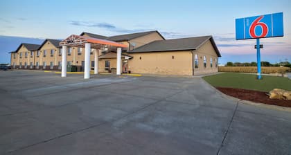 Motel 6 Percival, IA