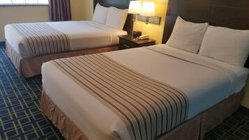 遮光布/窗簾、熨斗/熨衣板、免費無線上網、床單