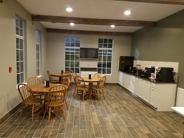 Breakfast area
