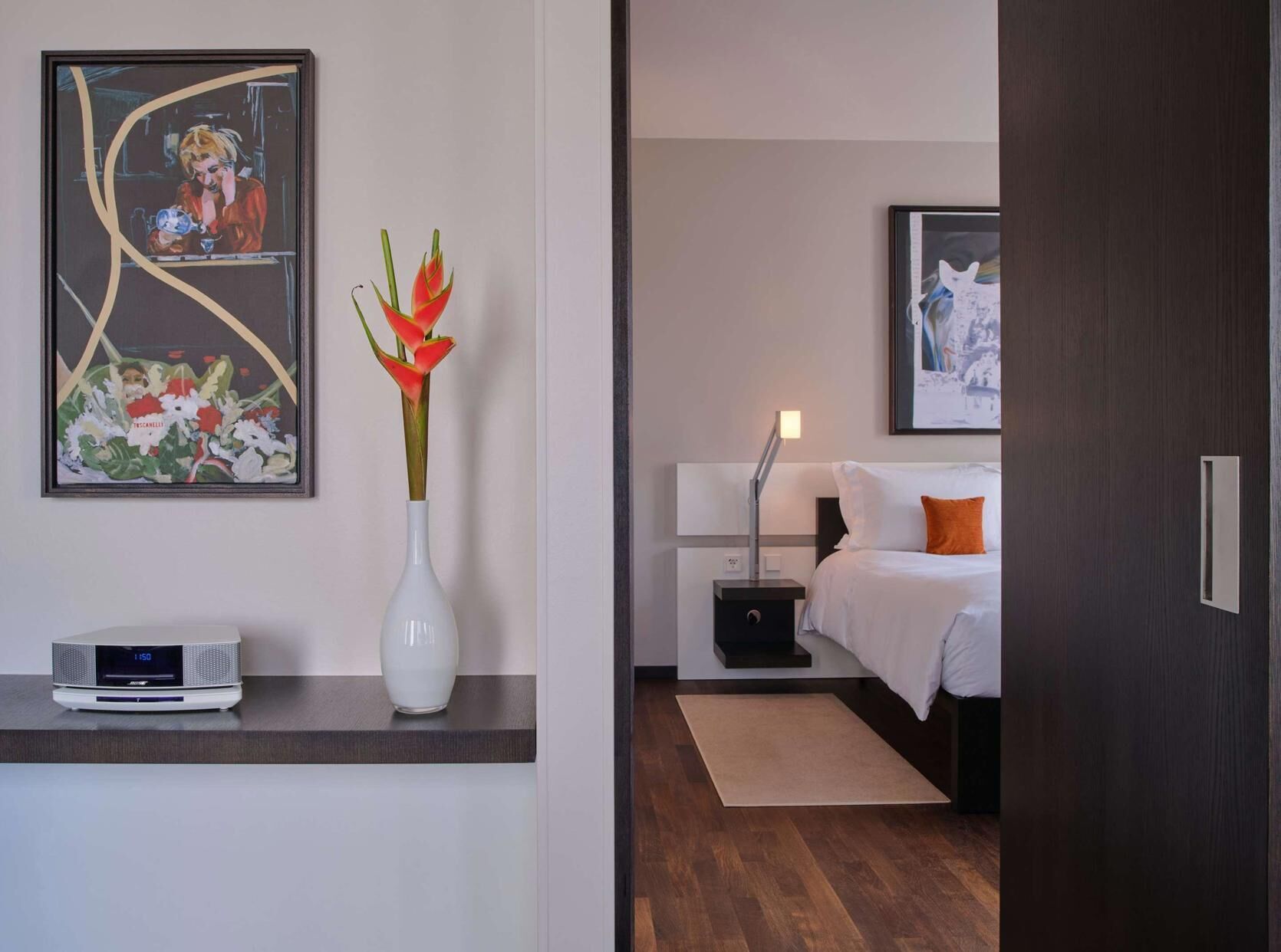 Egyptian cotton sheets, premium bedding, in-room safe, desk