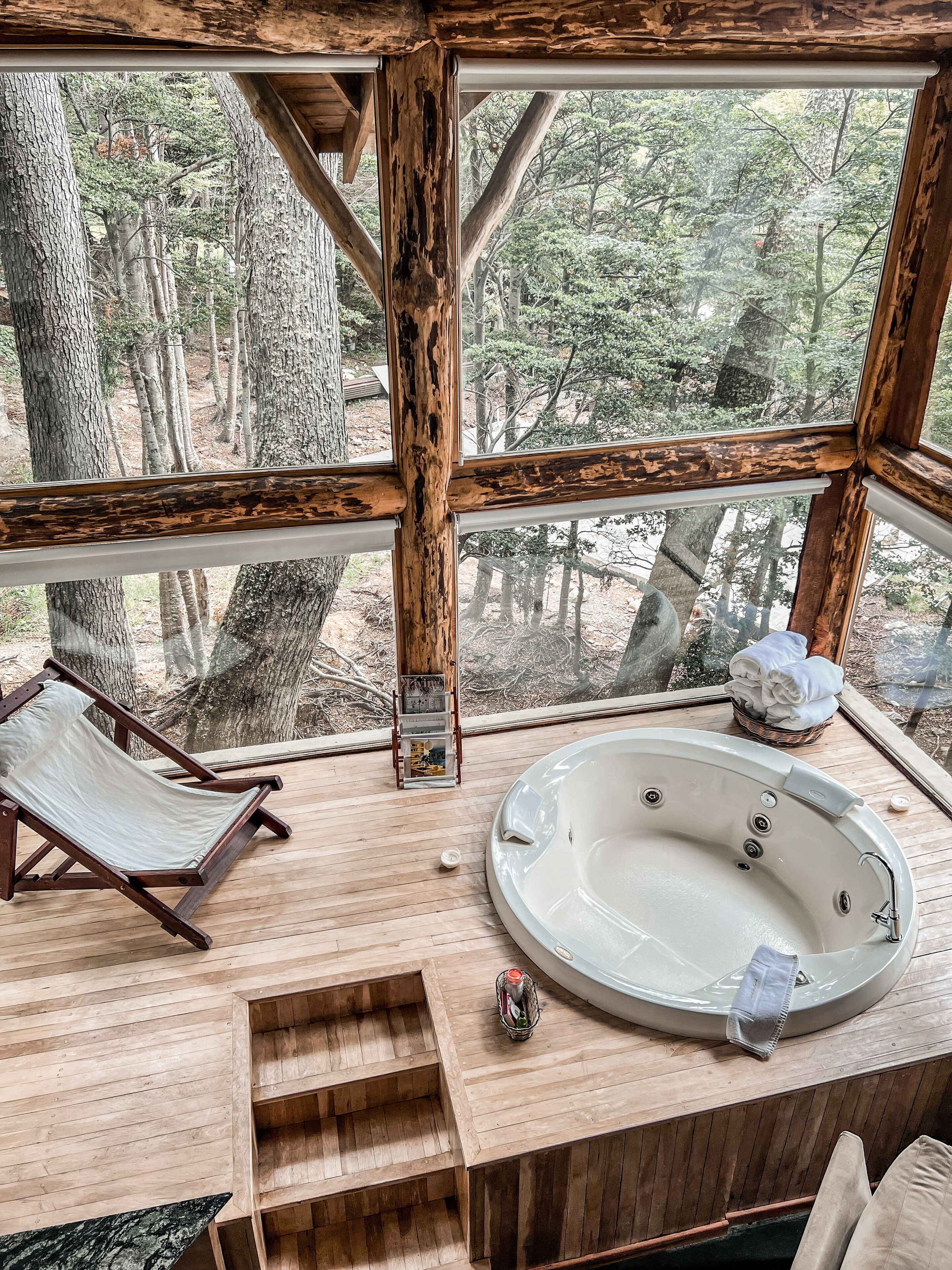 luxury cabin | private spa tub