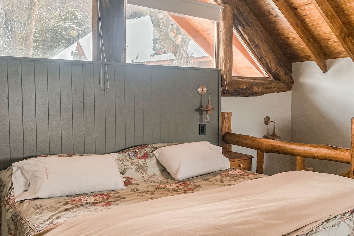 premium studio suite | egyptian cotton sheets, premium bedding, down duvets, in-room safe