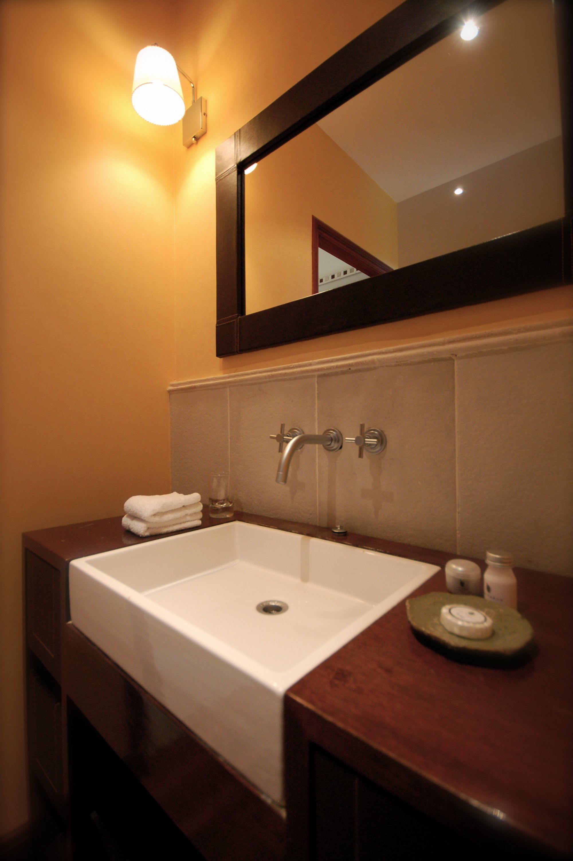 gallery room (vista galeria) | bathroom | combined shower/bathtub, rainfall showerhead, hair dryer, bathrobes