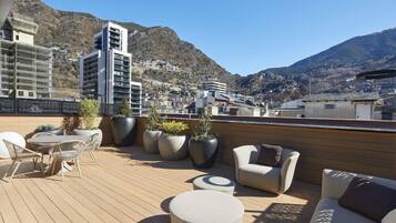 S'hi serveixen dinars, sopars i plats de cuina mediterrània