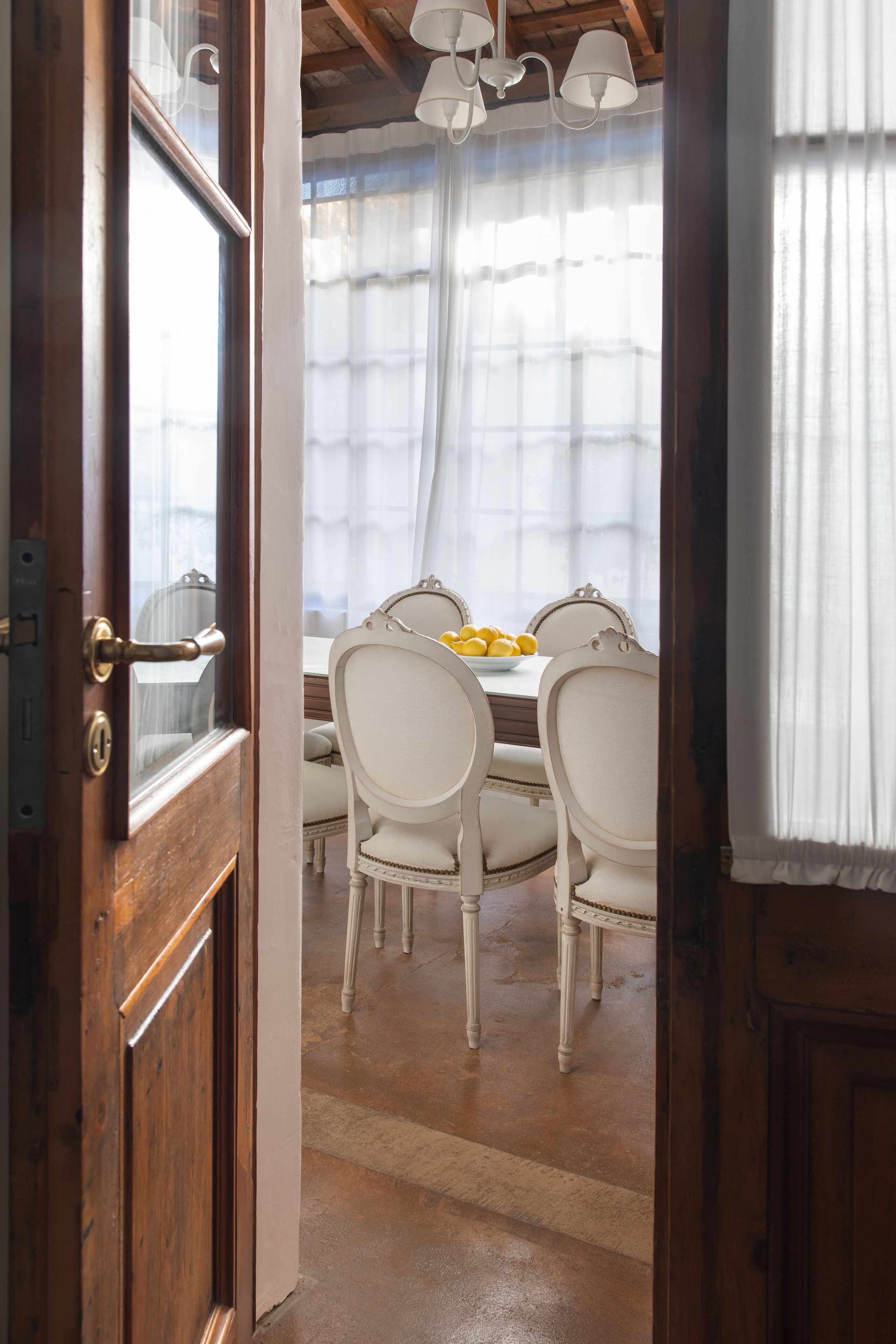 luxury villa | in-room dining