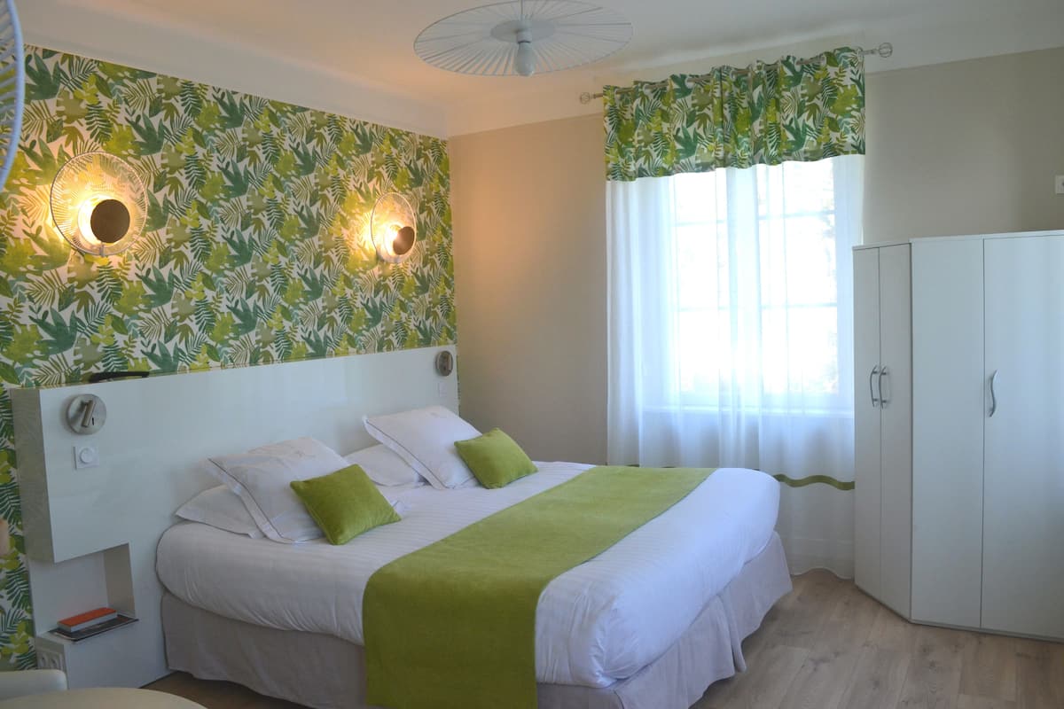 Klassieke tweepersoonskamer | Luxe beddengoed, individueel gedecoreerd, individueel gemeubileerd