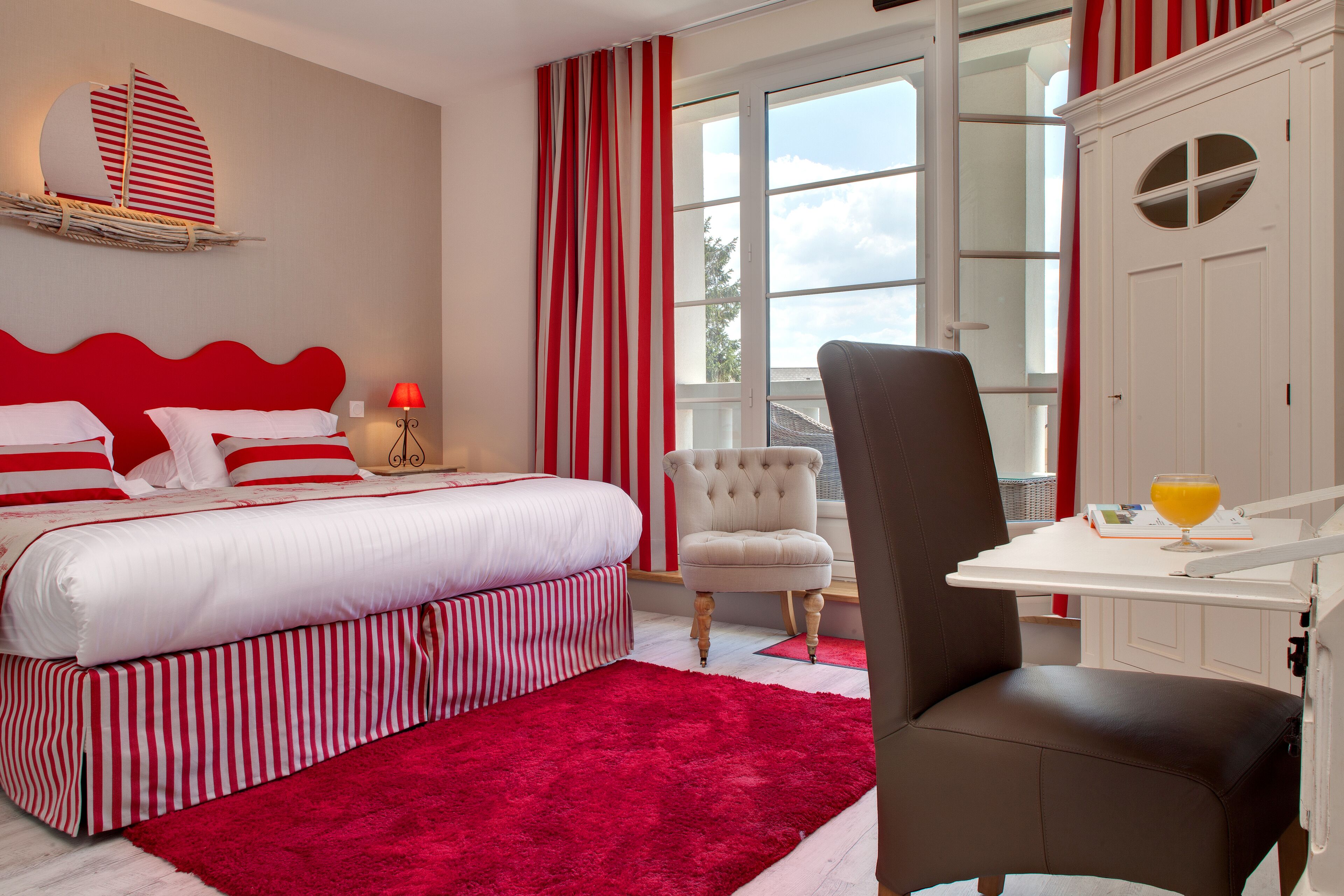 superior double room | premium bedding, individually decorated, individually furnished, desk