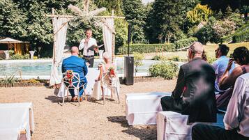 Außenbereich für Hochzeiten