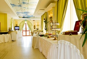 Petit déjeuner buffet compris tous les jours
