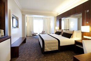 Deluxe Room | Minibar, in-room safe, individually decorated, individually furnished - Ikbal Thermal Hotel & Spa (Afyonkarahisar)