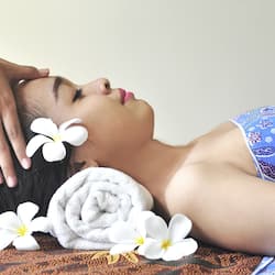 Salas para tratamentos a dois, tratamentos corporais, aromaterapia