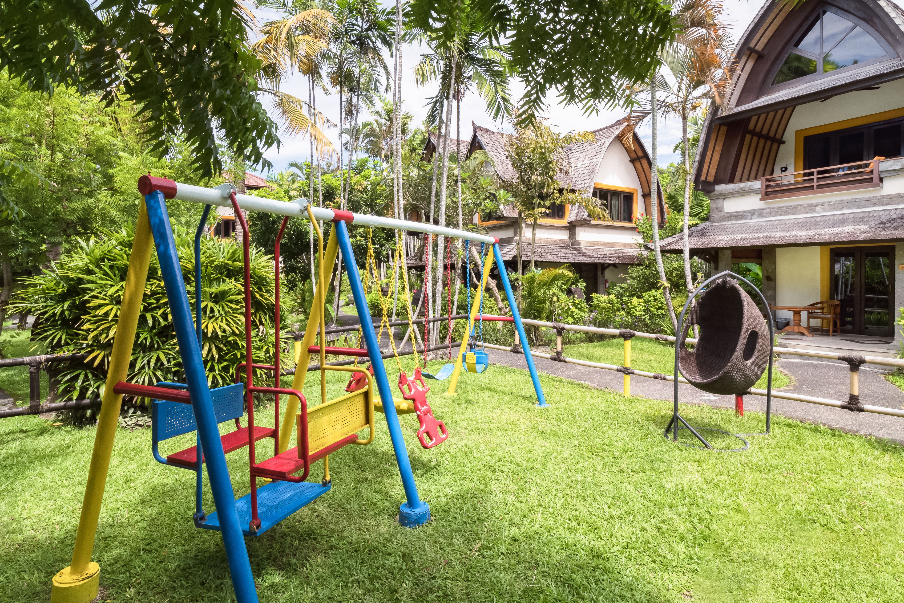 children’s play area – outdoor