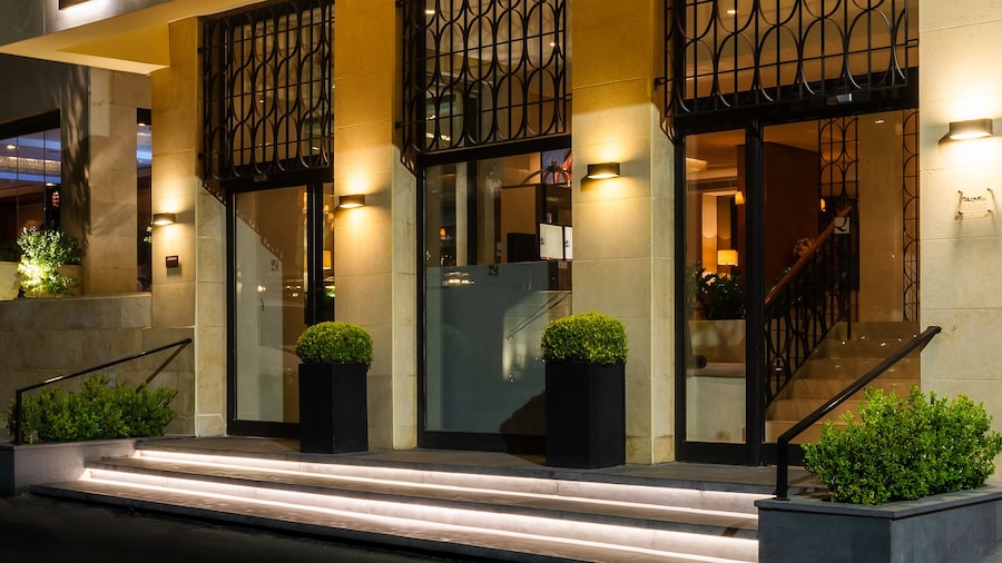 ALQasr Metropole Hotel