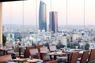 2 restaurants, breakfast, lunch, dinner served; Italian cuisine