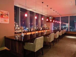 Bar (on property) - ANA Crowne Plaza Okayama by IHG (Okayama)